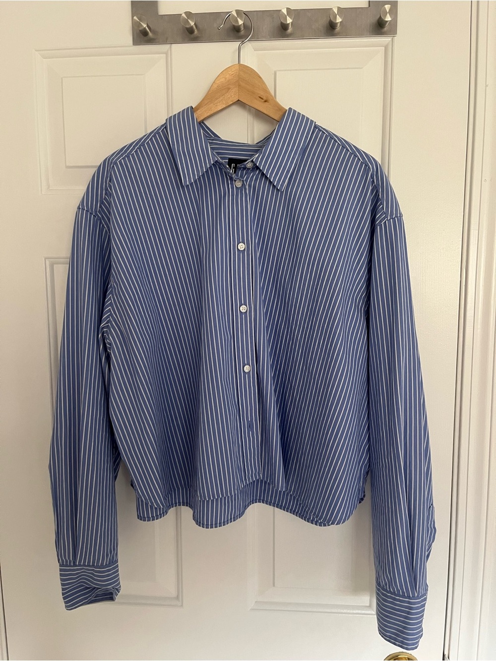 GAP Cropped Striped Button-Down Shirt